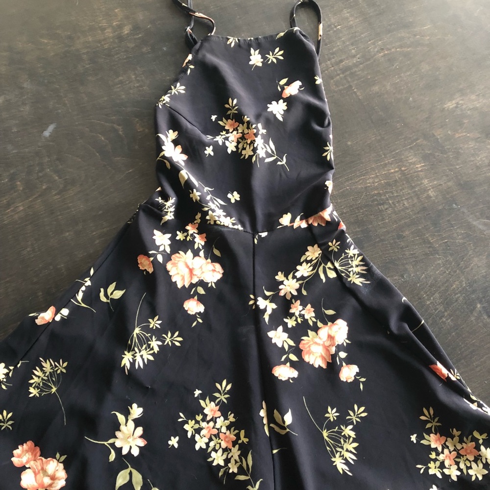 Brandy Melville dress